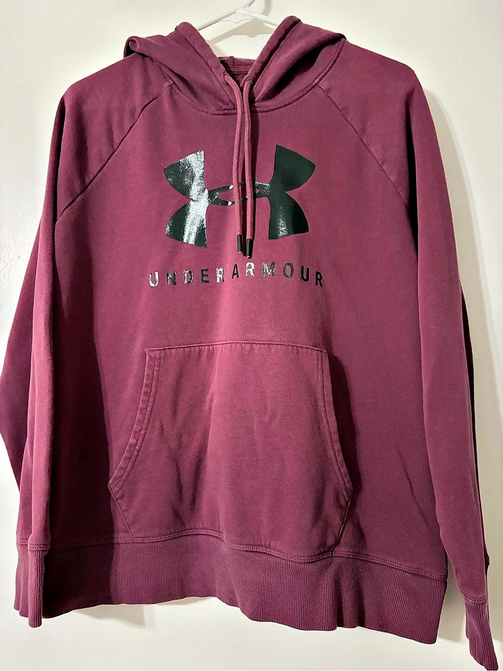 Under Armour Men's Hoodie Size Large Purple